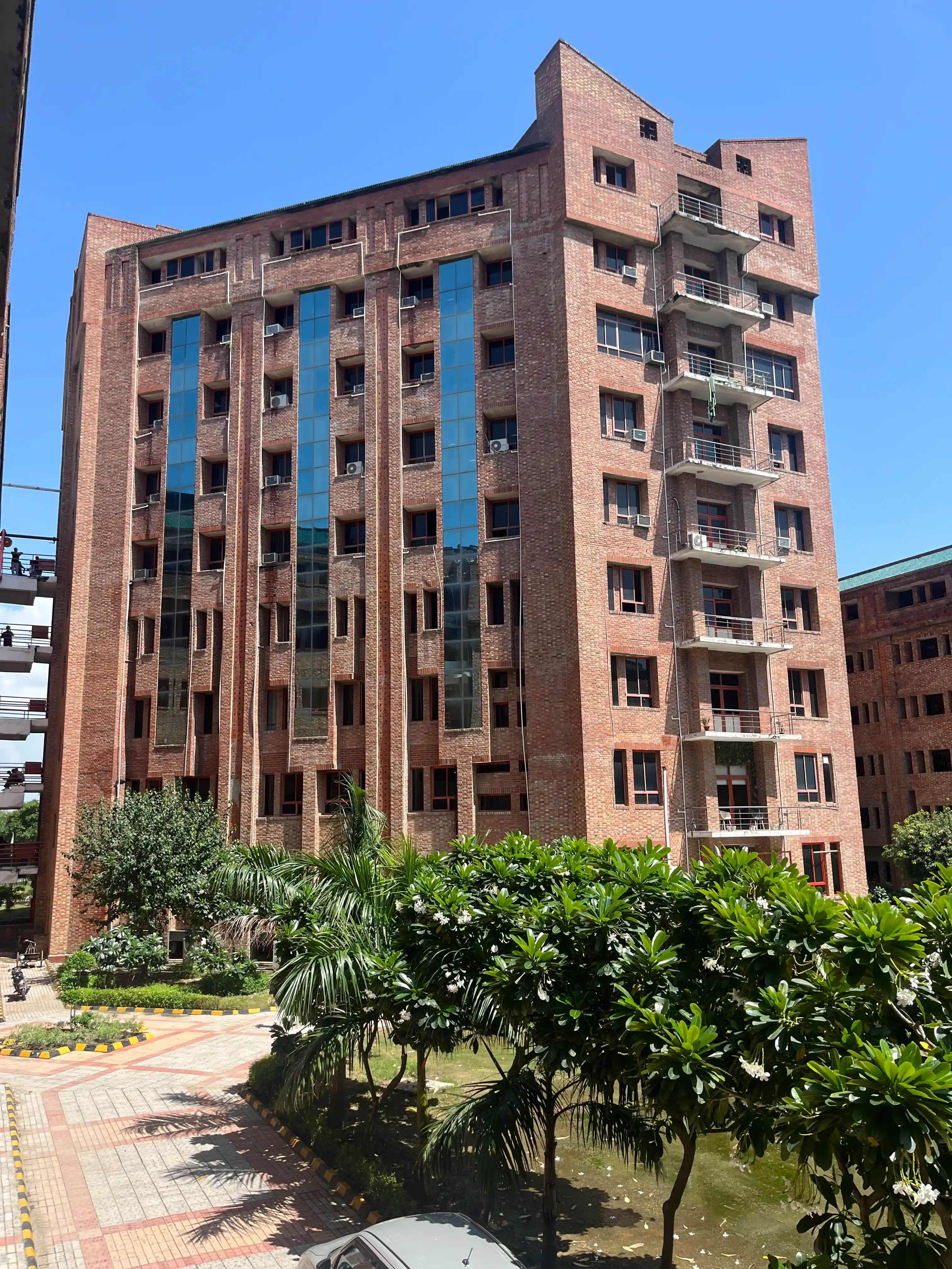 Sharda University, School of Dental Sciences Greater Noida Departments photo 4